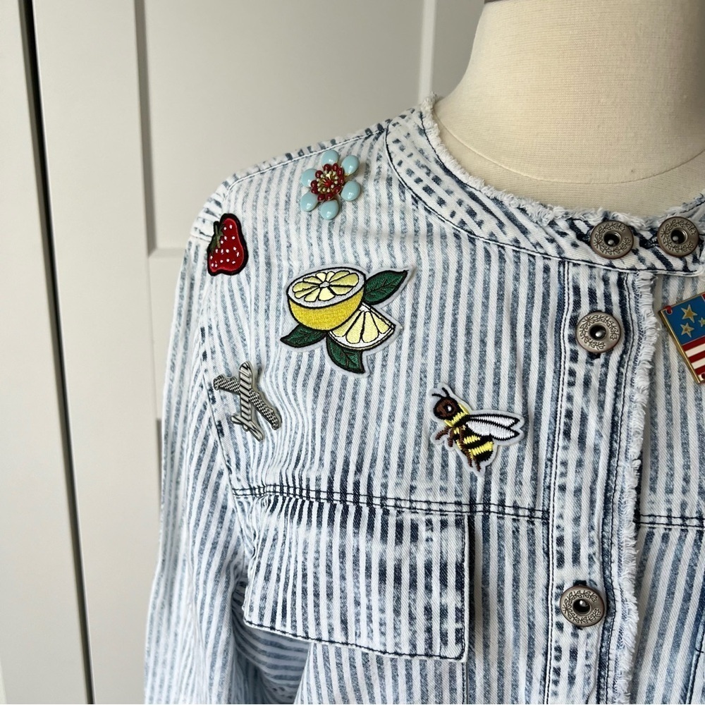 William Rast Knotto Patch Striped Light Wash Cham… - image 5